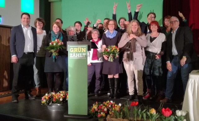 Gruppenfoto der Kandidat*innen auf dem Landesparteitag in Hannover