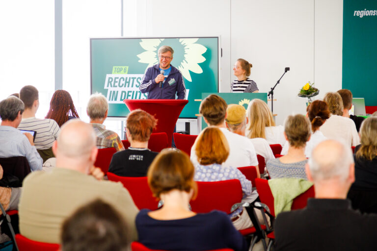 Mitgliederversammlung mit politischem Talk, Workshops, Wahlen und Diskussionen